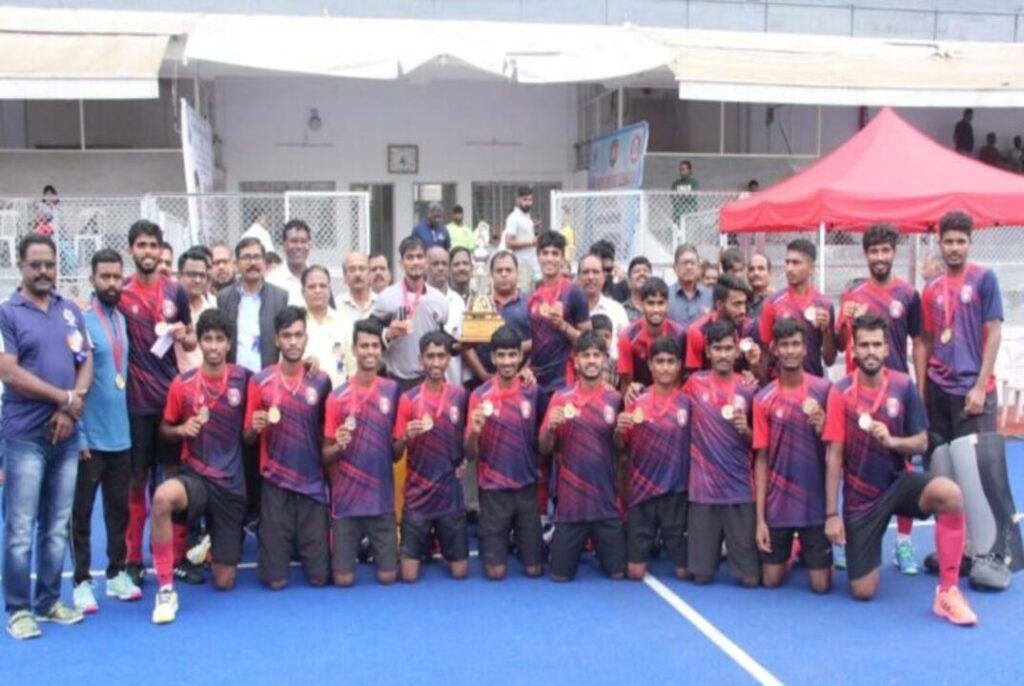 पुणे: क्रीड़ा प्रबोधिनी भारत रत्न डॉ. बाबासाहेब अंबेडकर हॉकी टूर्नामेंट 2023 ट्रॉफी में चैंपियन बनीं